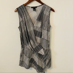 🤑2/$20 White House Black Market Blouse Top